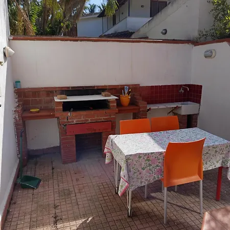 Eleonora Villa Trappeto (Sicily)